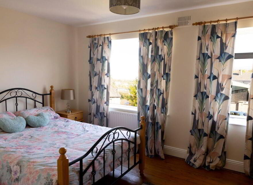 10 Cross Street, New Ross, Y34E024