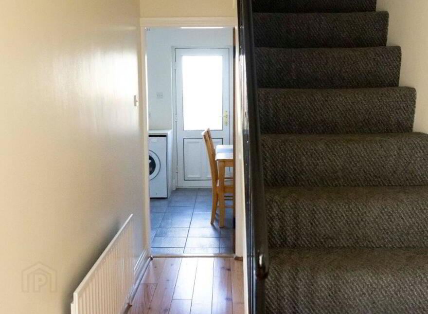 10 Cross Street, New Ross, Y34E024