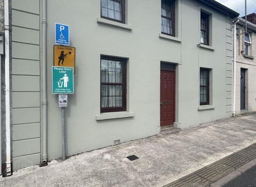Main Street, Ballinagh, H12H263