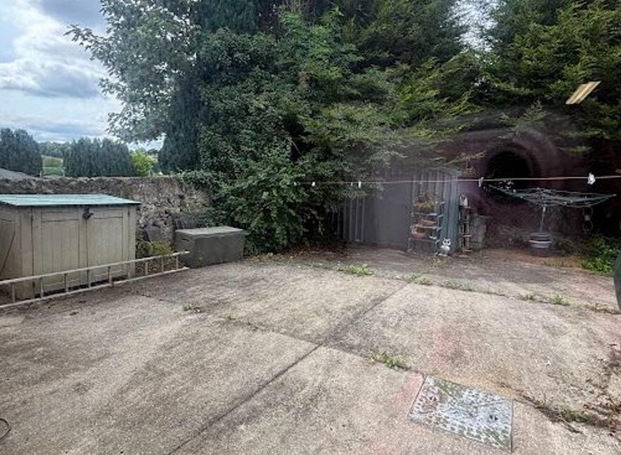 Main Street, Ballinagh, H12H263