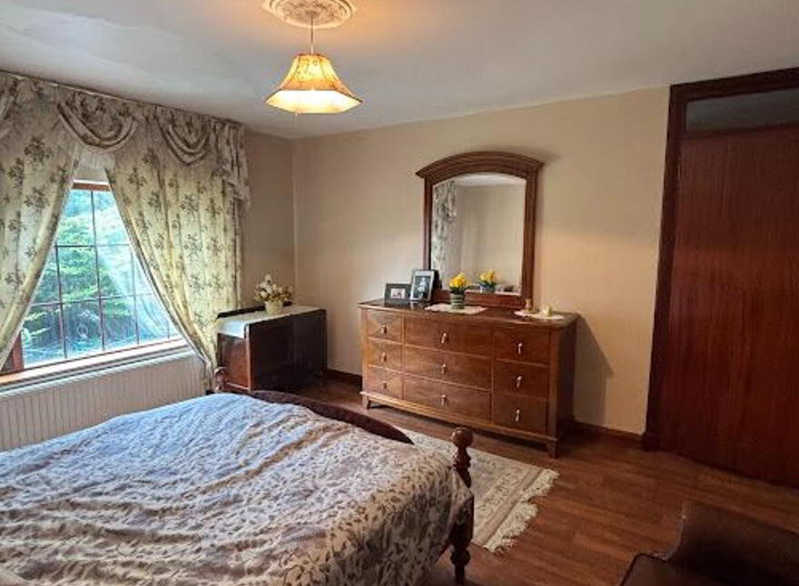 Main Street, Ballinagh, H12H263