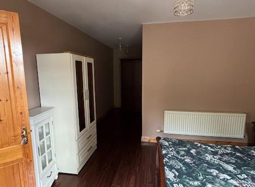 Main Street, Ballinagh, H12H263