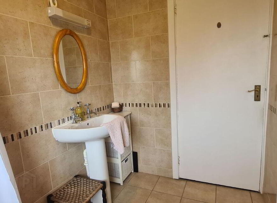 Viewmount, Longford Town, N39K0F1