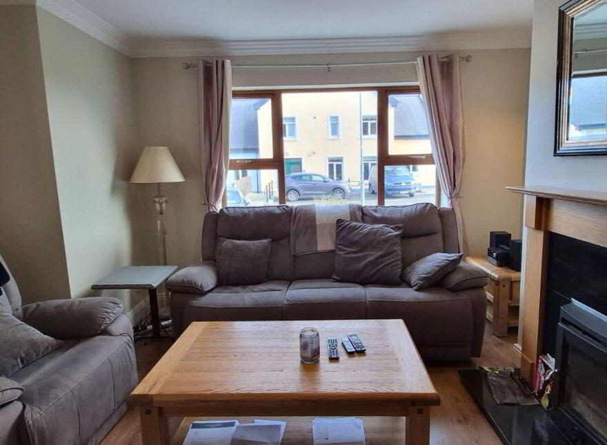 15 The Maples, Strokestown, F42CD73