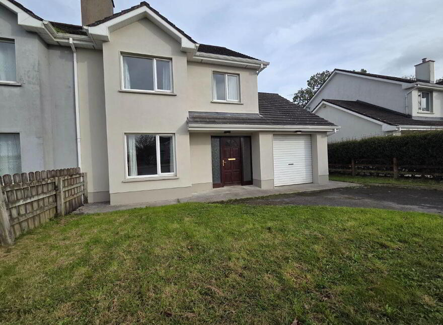 10 Lisroyne Oaks, Strokestown, F42ER20 photo