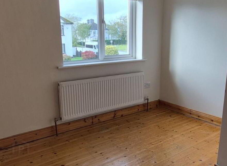3 Forge Hill, Strokestown, F42WC82