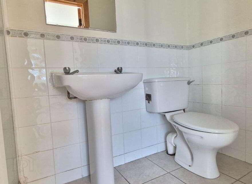 3 Forge Hill, Strokestown, F42WC82