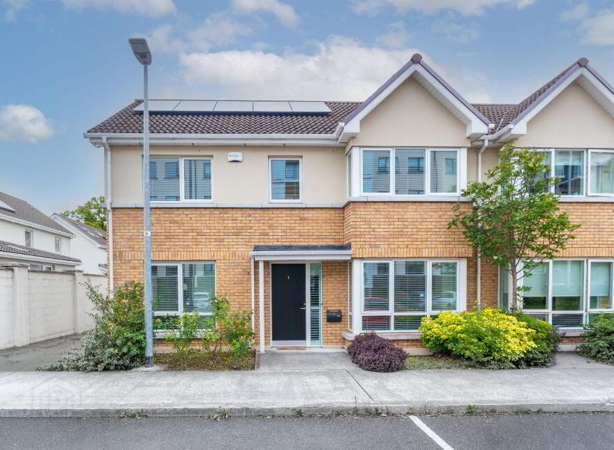 1 Diswellstown Place, Hamilton Park, Dublin 15, D15P7VT photo