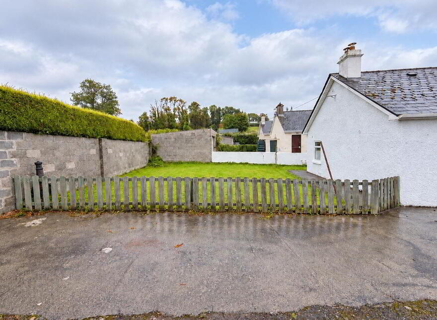 Cnoc Muire, Hill Street, Mohill, N41XH77