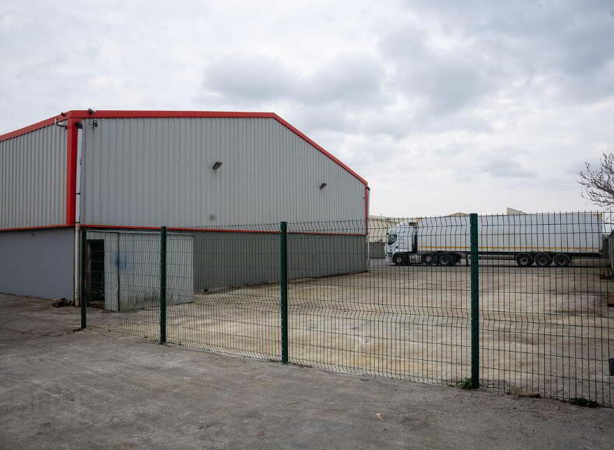 Bridgeway Business Park, Athlone Road, Longford Town, N39FR96