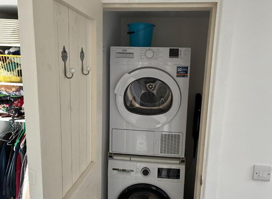 Chapel Street, Lismore, P51YA32