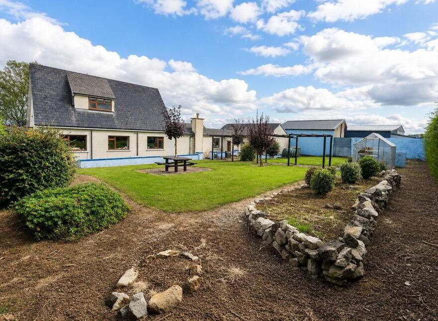 Woodhaven, Clonmore, Cahir, E21YV67