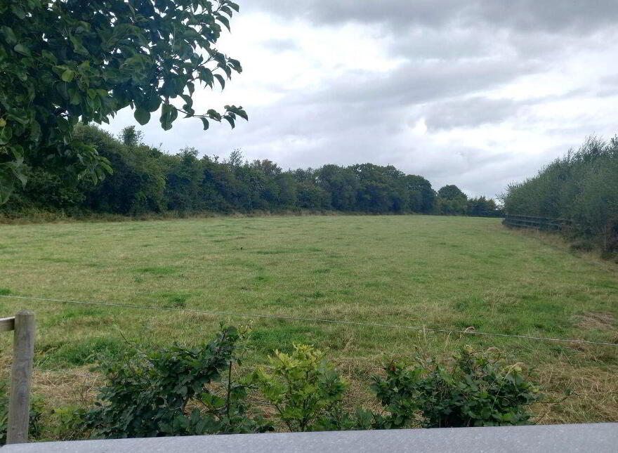 Woodhaven, Clonmore, Cahir, E21YV67 photo