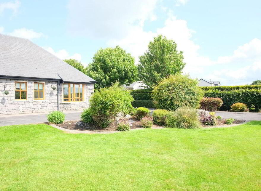 Knocknadaula, Kiltullagh, Athenry, H65X012