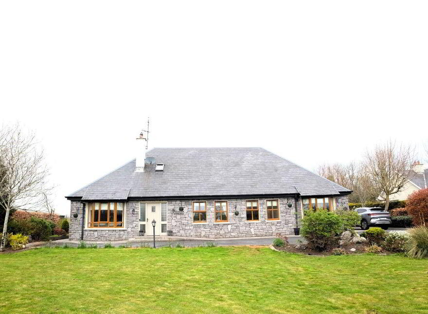 Knocknadaula, Kiltullagh, Athenry, H65X012