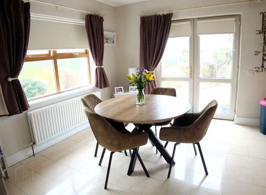 Knocknadaula, Kiltullagh, Athenry, H65X012