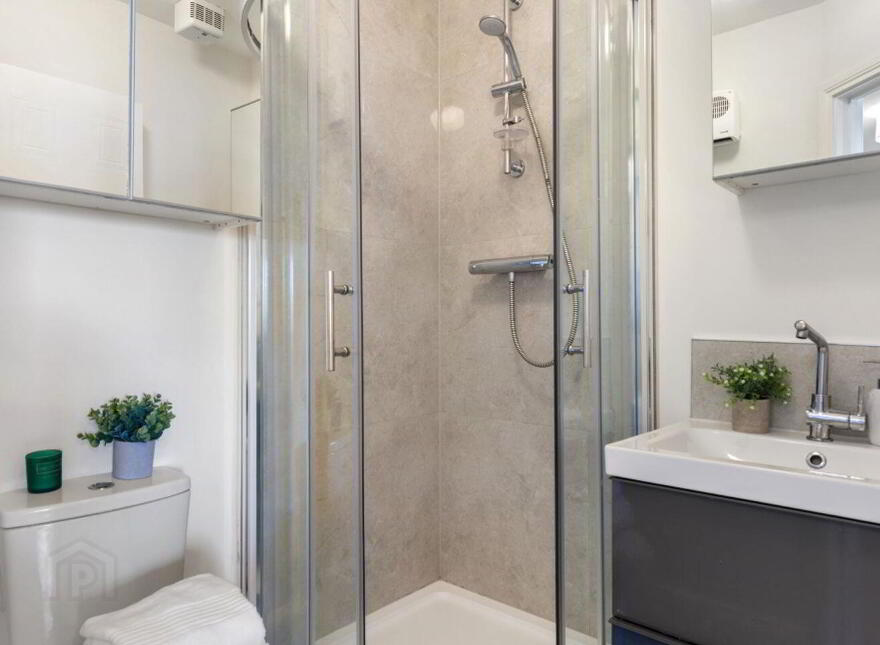 59 Clearwater Cove, Dún Laoghaire, Dun Laoghaire, A96HP63