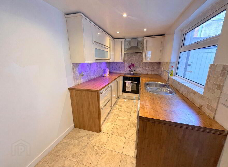 30 Hillfoot Street, Belfast, BT4 1PR