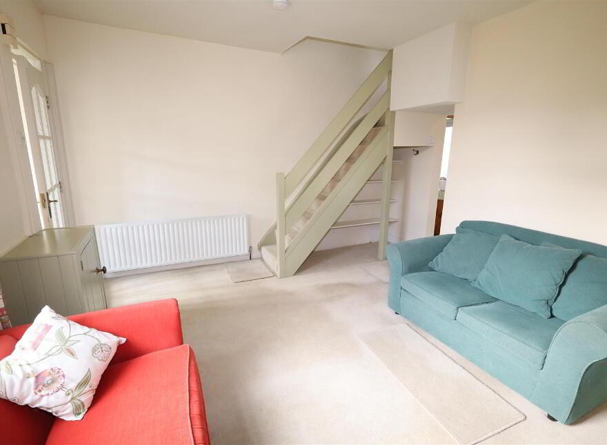 26 Ravenhill Gardens, Belfast, BT6 8GP