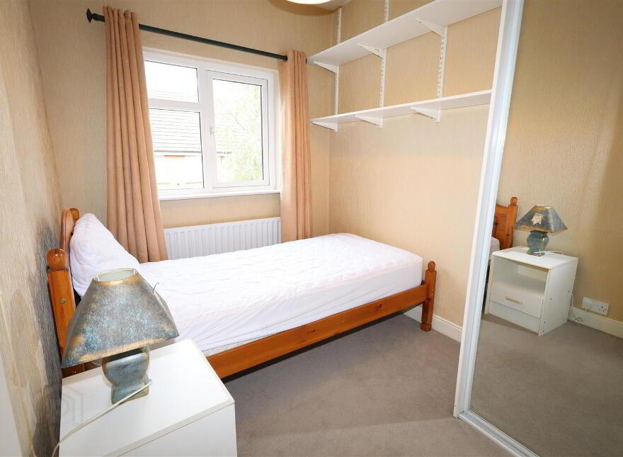 26 Ravenhill Gardens, Belfast, BT6 8GP