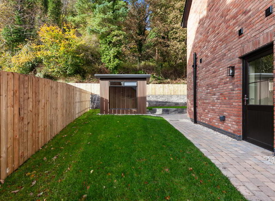 6 Ben Madigan Mews, Newtownabbey, BT36 7GR