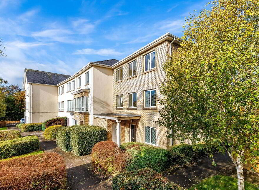 14 Beaufort Abbey, Navan, C15N660