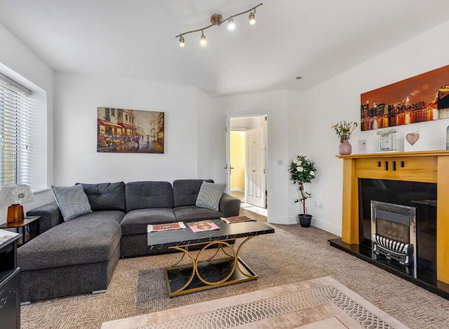 14 Beaufort Abbey, Navan, C15N660