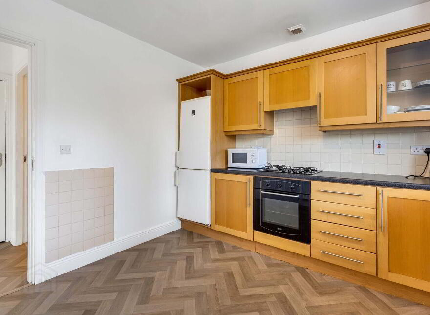 14 Beaufort Abbey, Navan, C15N660