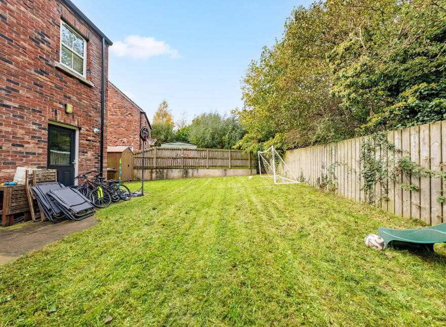 30 Greenhall Park, Coleraine, BT51 3FA