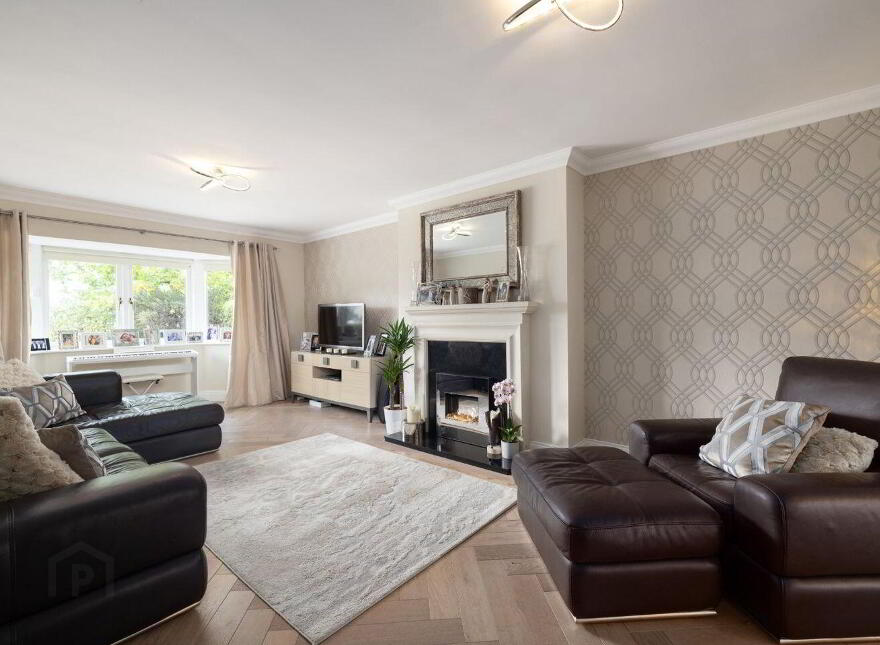 6 Holywell, Sea Road, Kilcoole, A63Y677