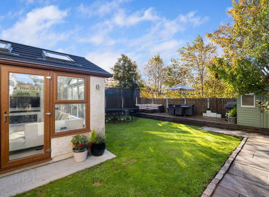 6 Holywell, Sea Road, Kilcoole, A63Y677