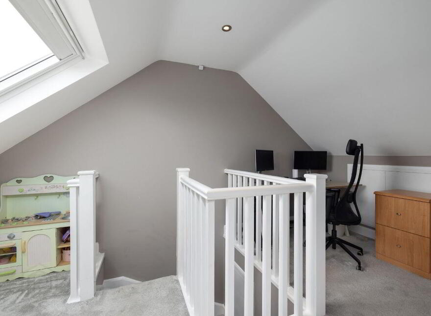 6 Holywell, Sea Road, Kilcoole, A63Y677