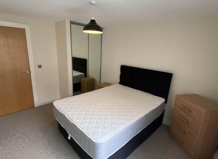Apt, 7 Anderson Building, Belfast, BT13 2QQ