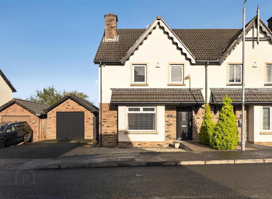 6 Lagmore View Gardens, Dunmurry, Belfast, BT17 0FQ