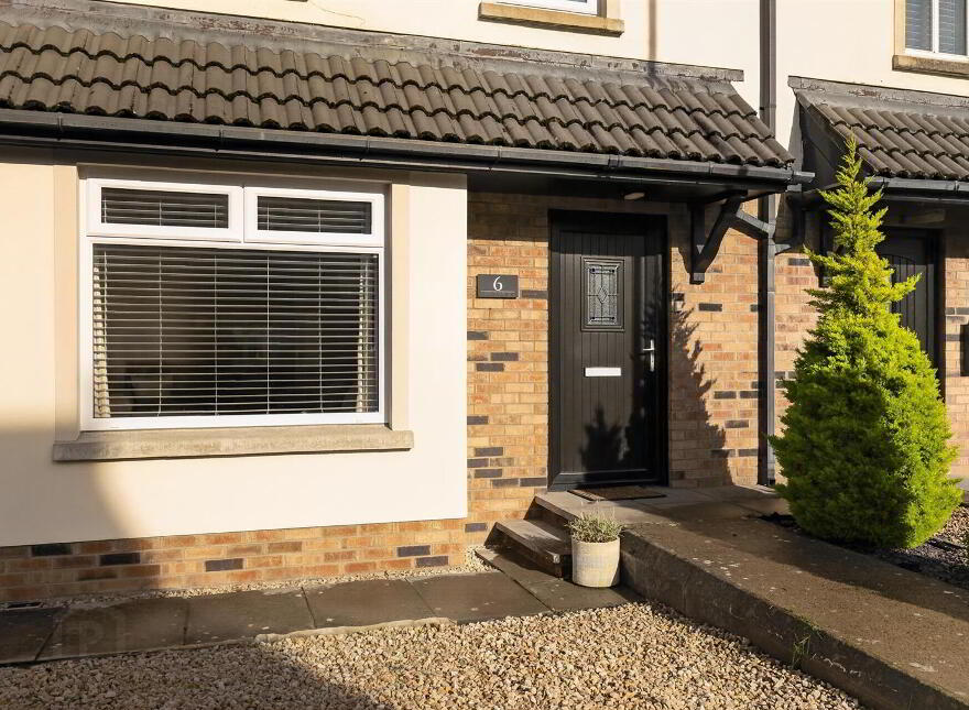 6 Lagmore View Gardens, Dunmurry, Belfast, BT17 0FQ