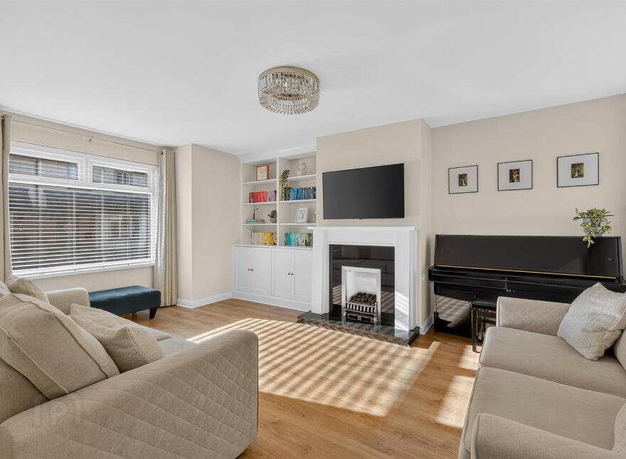 6 Lagmore View Gardens, Dunmurry, Belfast, BT17 0FQ