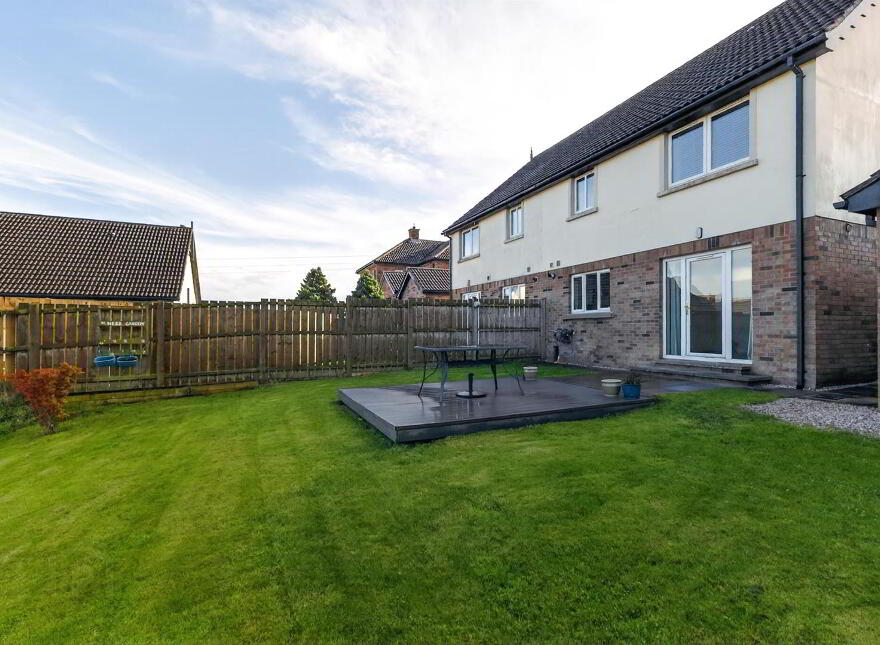 6 Lagmore View Gardens, Dunmurry, Belfast, BT17 0FQ