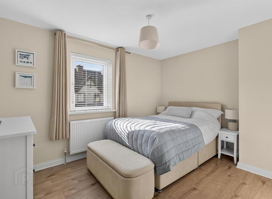 6 Lagmore View Gardens, Dunmurry, Belfast, BT17 0FQ