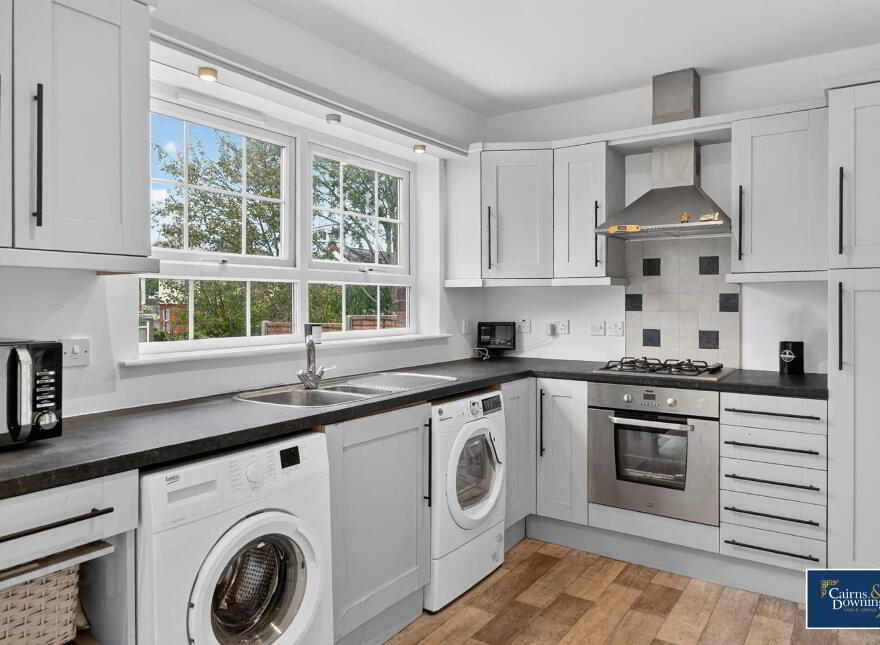 11 Bishopshill, Dromore, BT25 1FL