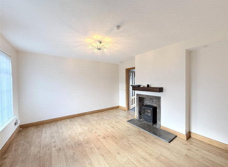 21 Oakglen, Antrim, BT41 1JR