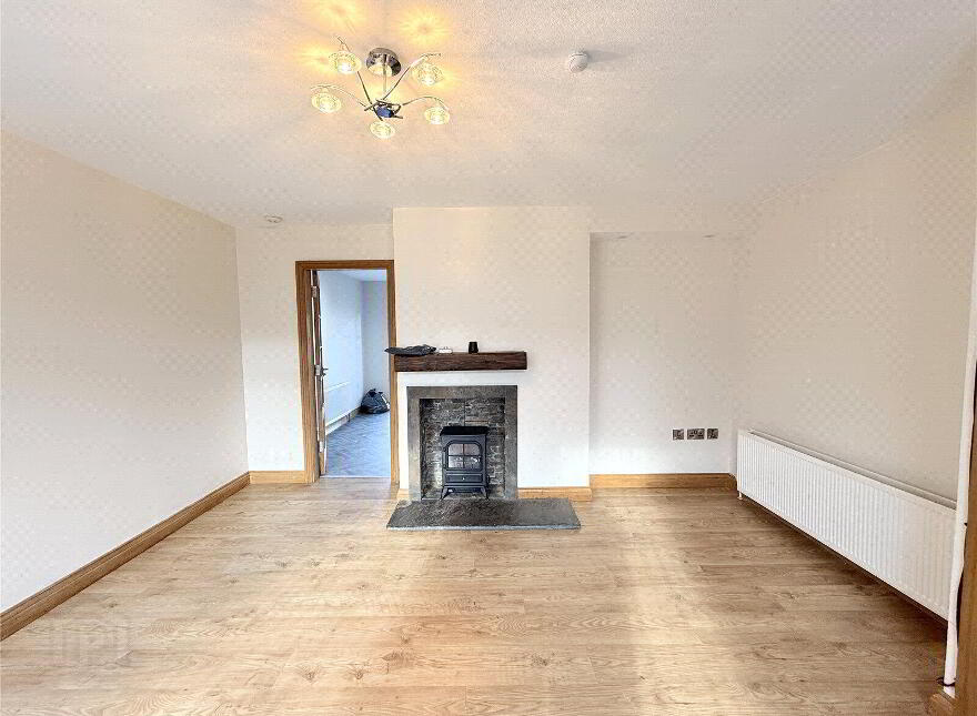 21 Oakglen, Antrim, BT41 1JR
