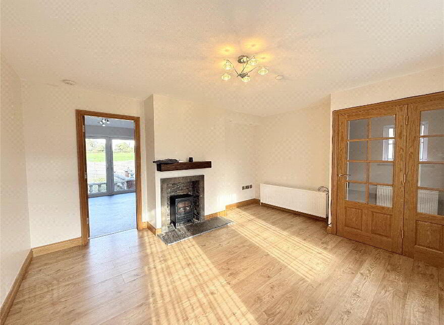 21 Oakglen, Antrim, BT41 1JR