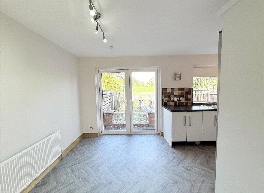 21 Oakglen, Antrim, BT41 1JR