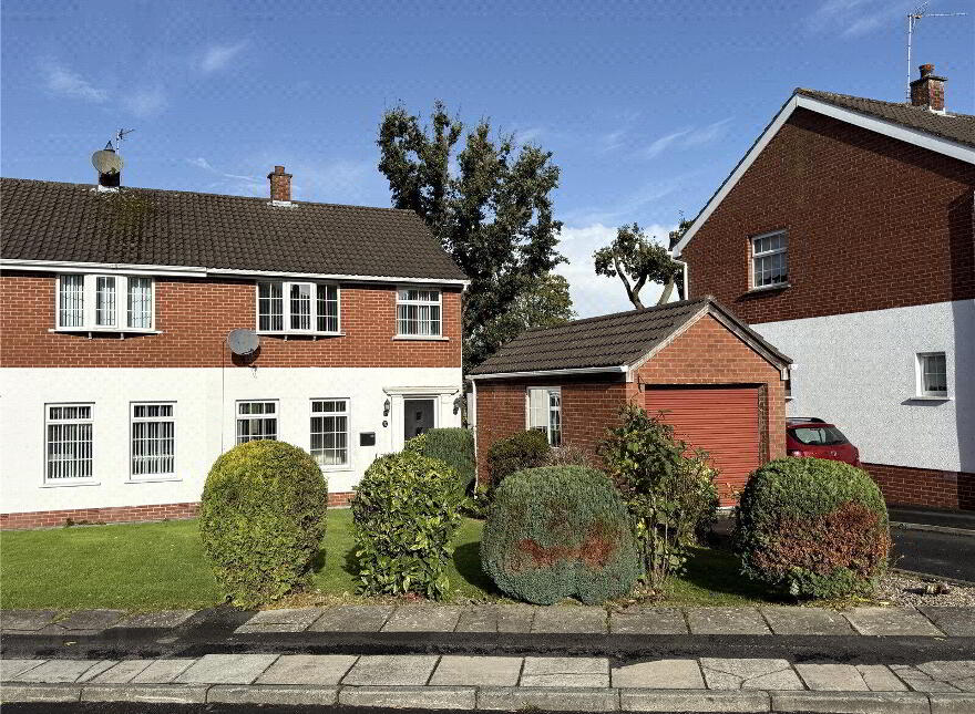 21 Oakglen, Antrim, BT41 1JR