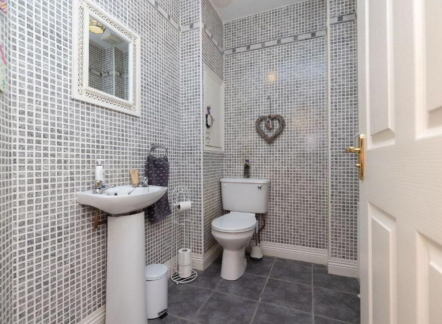 Ashvale, 28 Ash Lane, Royal Canal, Mullingar, N91E8P8