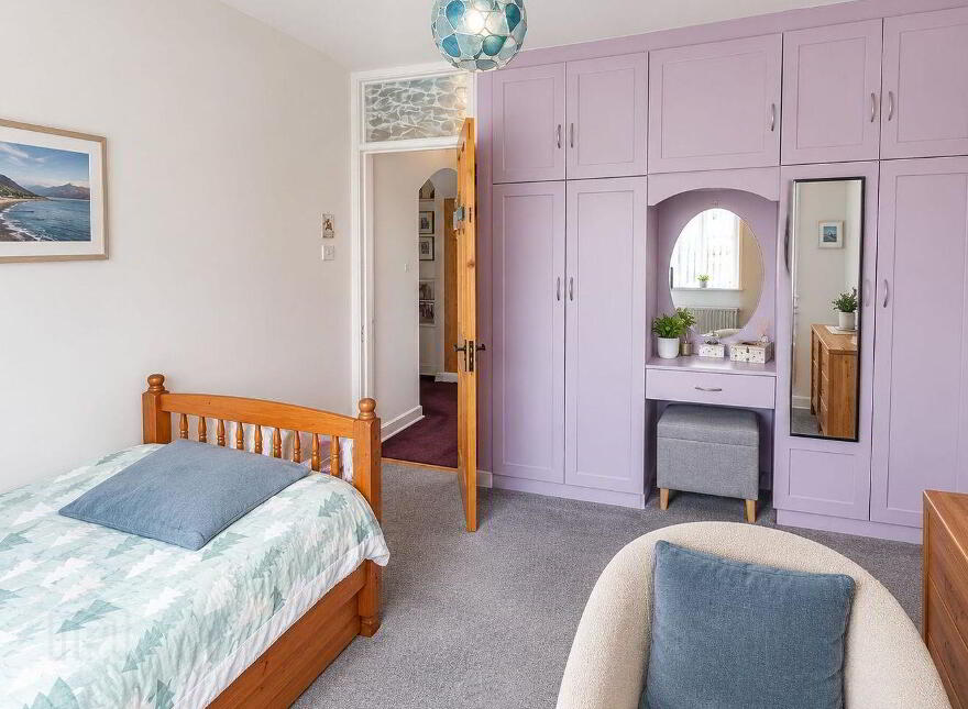 Stay Bank, 69 Brookville Estate, Riverstown, T45AN80