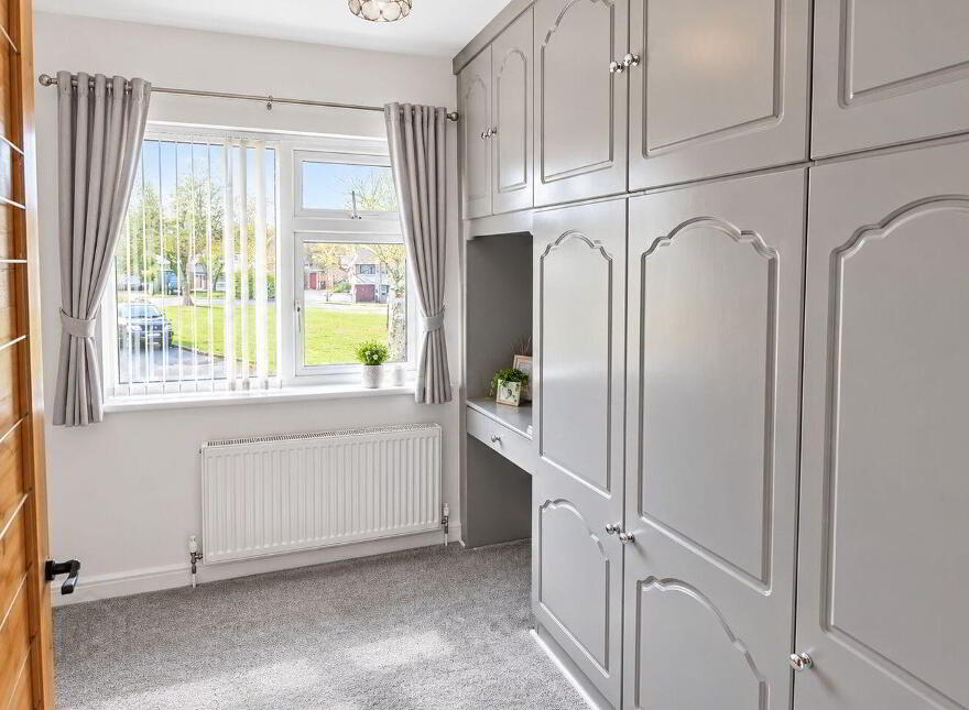 Stay Bank, 69 Brookville Estate, Riverstown, T45AN80