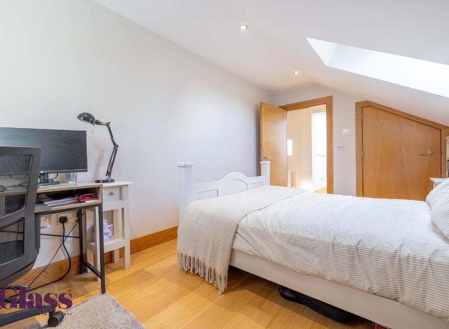 Longacre, 33 Castor Bay Road, Lurgan, Craigavon, BT67 9LE