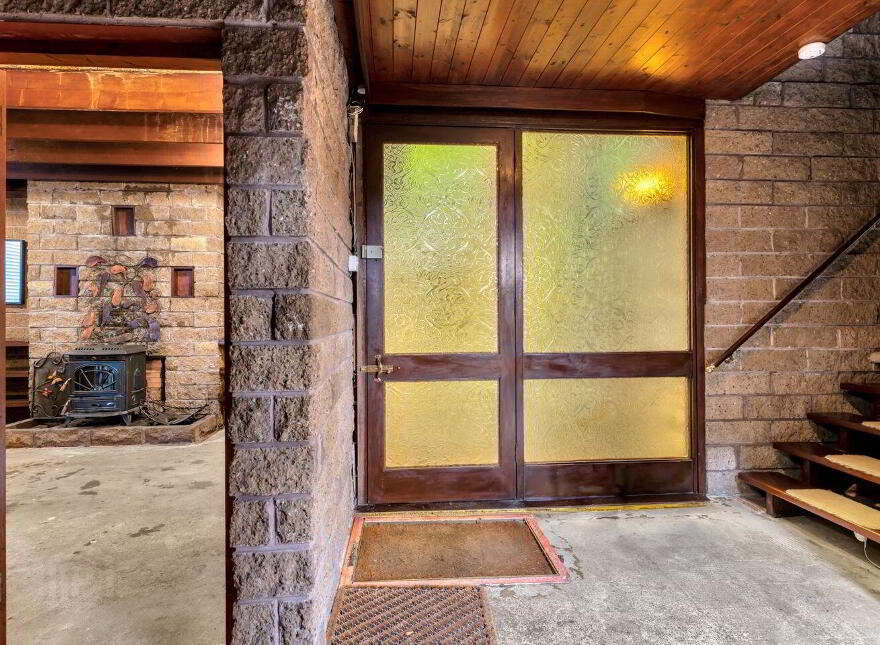 Unique Hideaway C. 2 Acres, Hollywood, W91W3P0