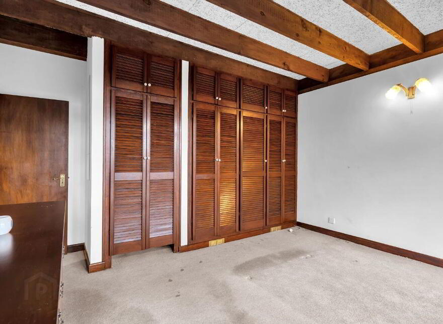 Unique Hideaway C. 2 Acres, Hollywood, W91W3P0